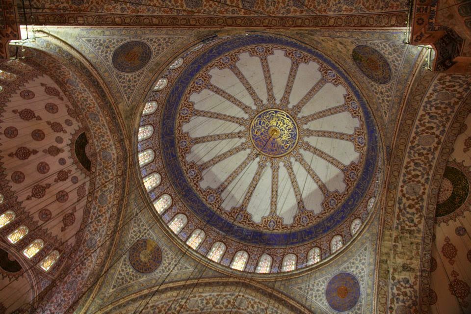 Istanbul: Interiors of the Blue Mosque