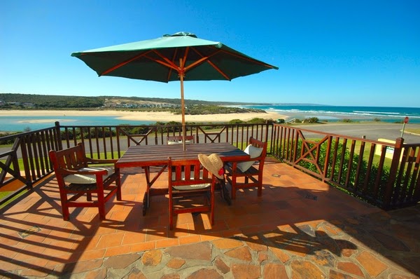 Stilbaai: Breakfast table at Buttercup (pic courtesy: Buttercup)
