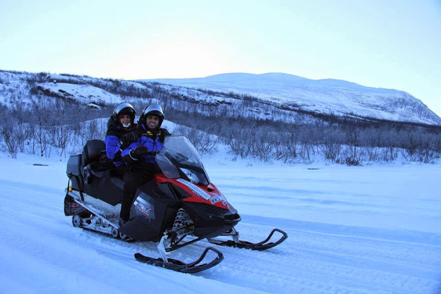 Five layers to save us from the Arctic winter at Abisko