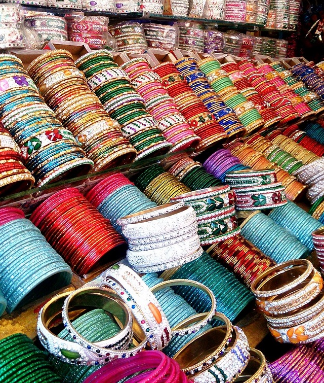 Colourful bangles... must have for a traditional evening!