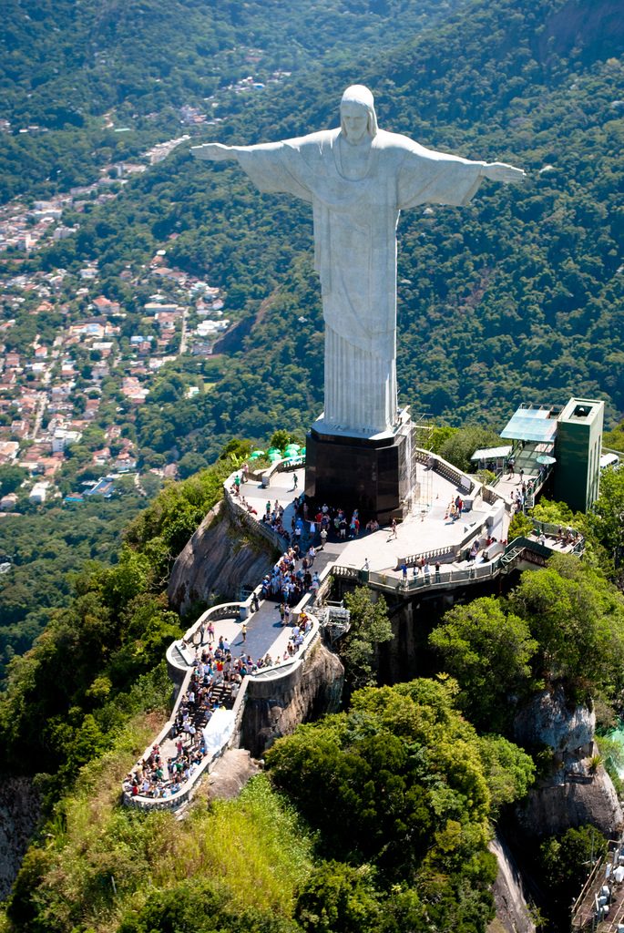 Christ, the Redeemer (Pic courtesy: Gustavo Facci from Argentina - Wikipedia)